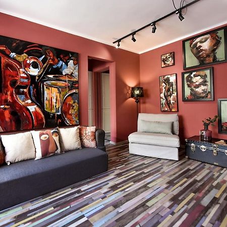 Captivating Old Town Apartment Bukarest Exteriör bild