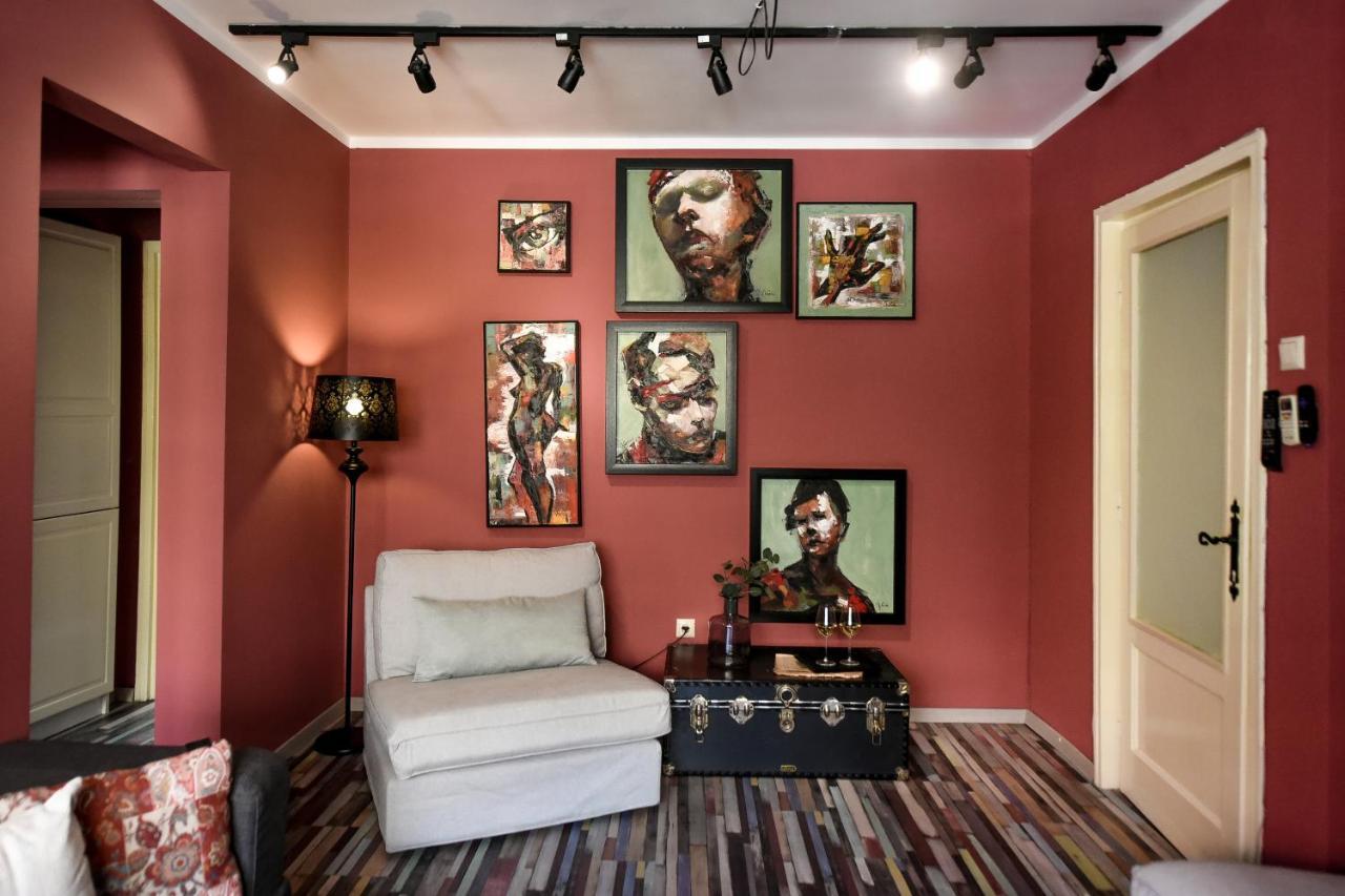 Captivating Old Town Apartment Bukarest Exteriör bild
