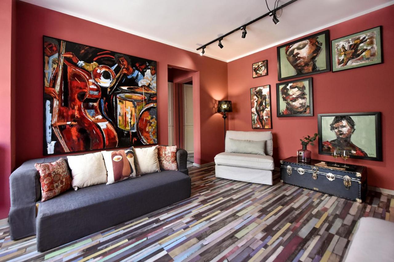 Captivating Old Town Apartment Bukarest Exteriör bild