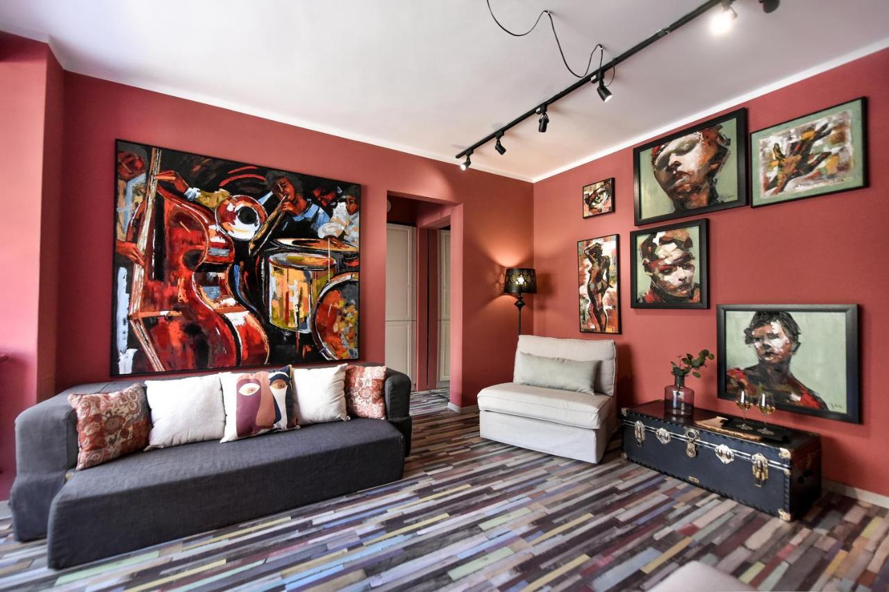 Captivating Old Town Apartment Bukarest Exteriör bild