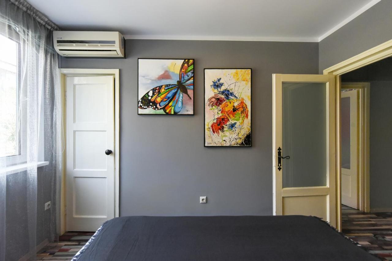 Captivating Old Town Apartment Bukarest Exteriör bild