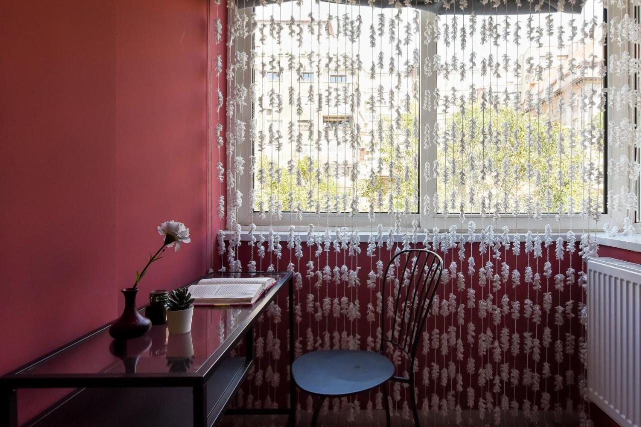 Captivating Old Town Apartment Bukarest Exteriör bild